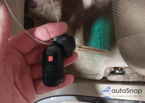 2005 Toyota Highlander V6 z USA, uszkodzony, nr VIN JTEEP21A850077528